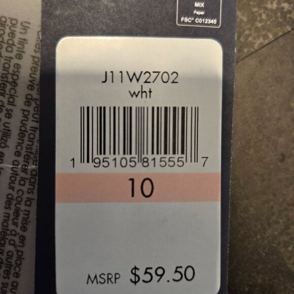 NWT- Tommy Hilfiger White Denim Shorts Cuffed Cotton Stretch Casual WOMENS SZ 10 - Picture 7 of 8